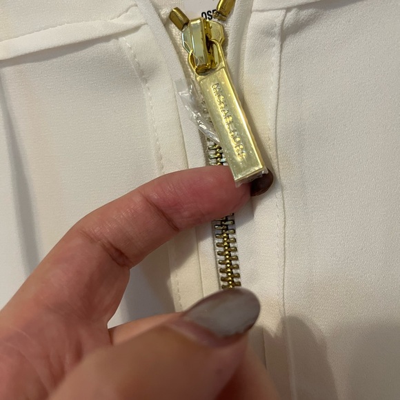 NWT Michael Kors Quarter Zip White Blouse with Inner Lining Gold Accent Size 10 - Picture 3 of 8